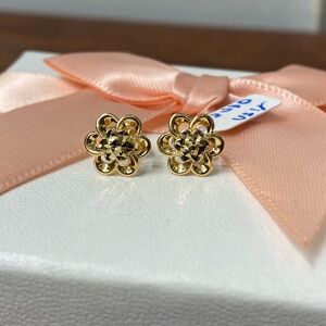 18K Yellow Gold Flower Stud Earrings